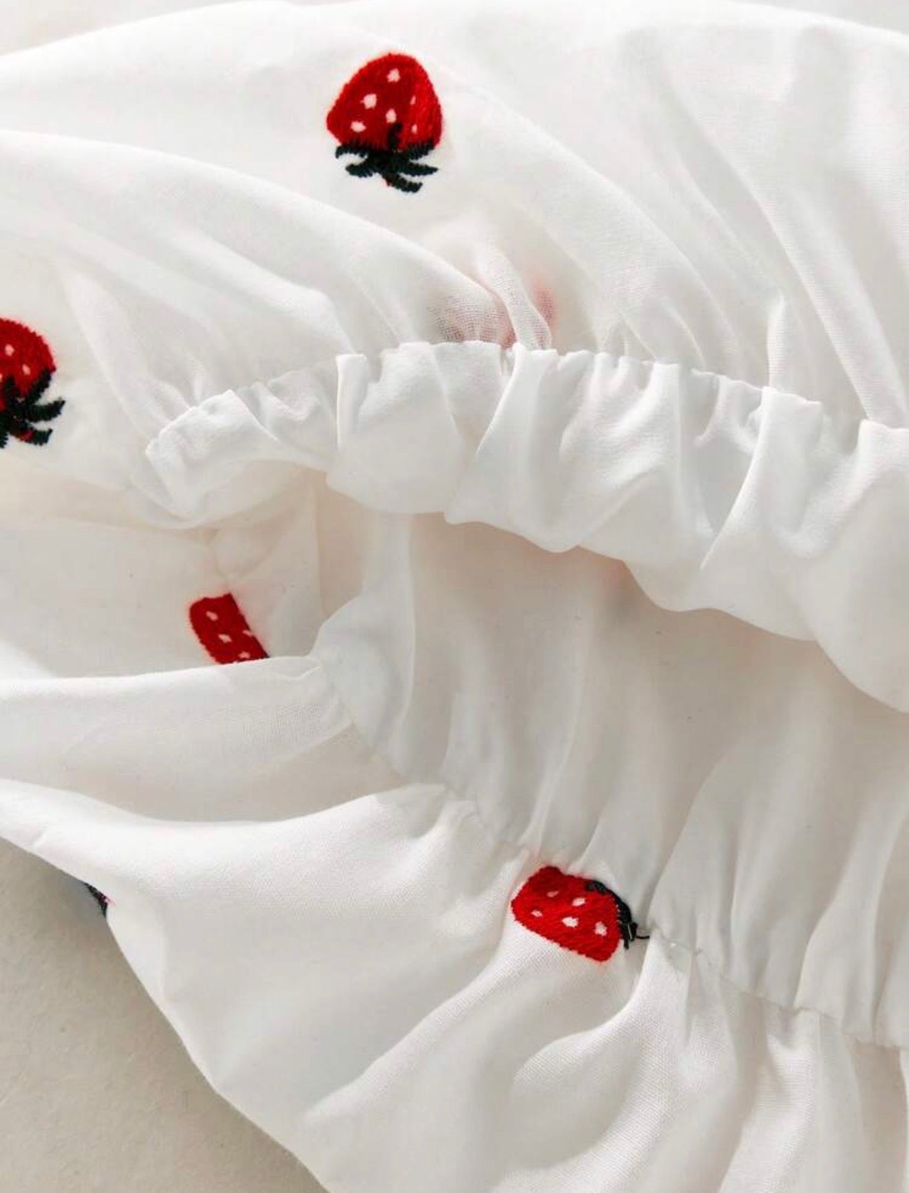 Strawberry puff dress - Ally Pop