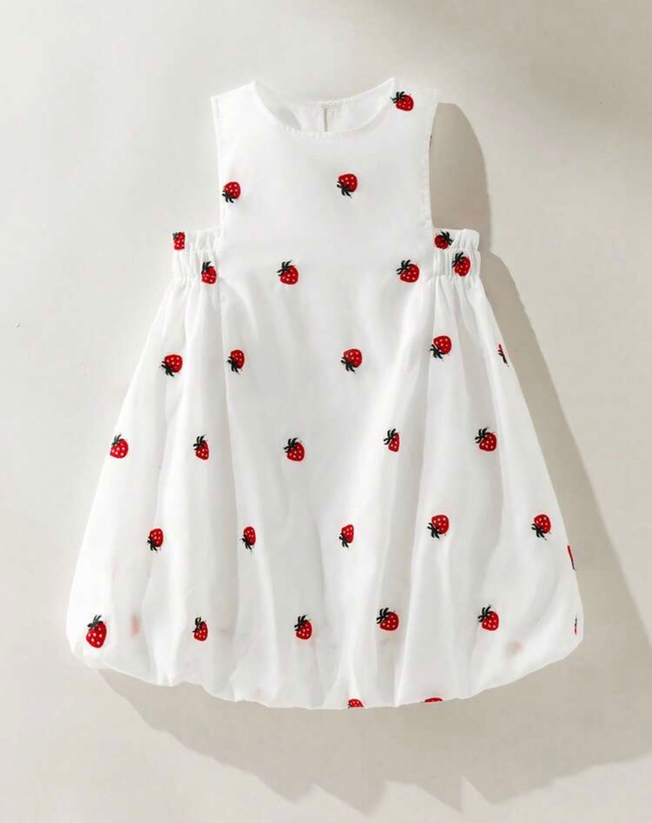 Strawberry puff dress - Ally Pop