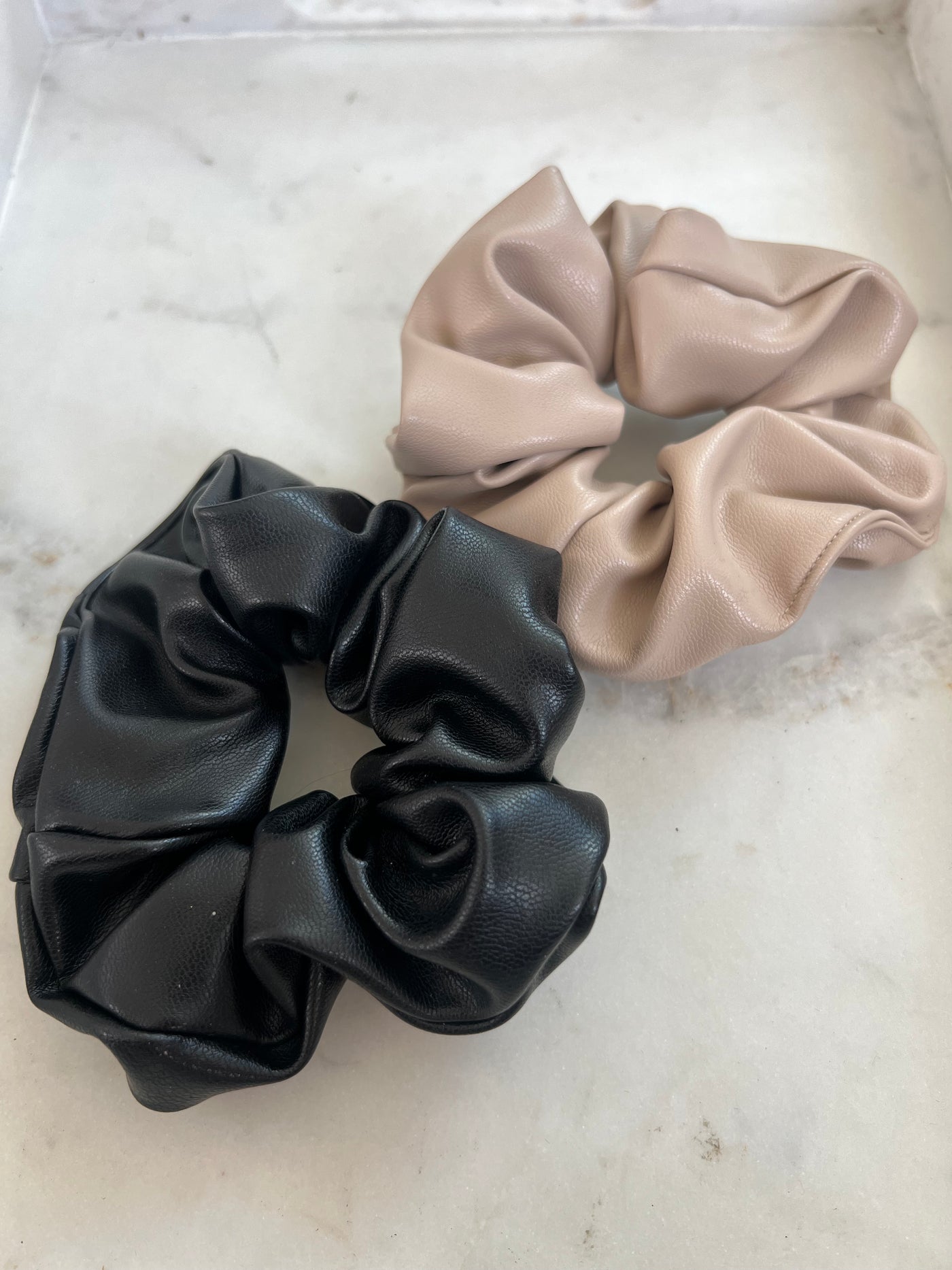 Faux leather scrunchies - Ally Pop